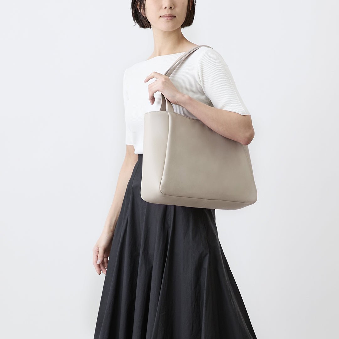 K Angle Tote - Image 6