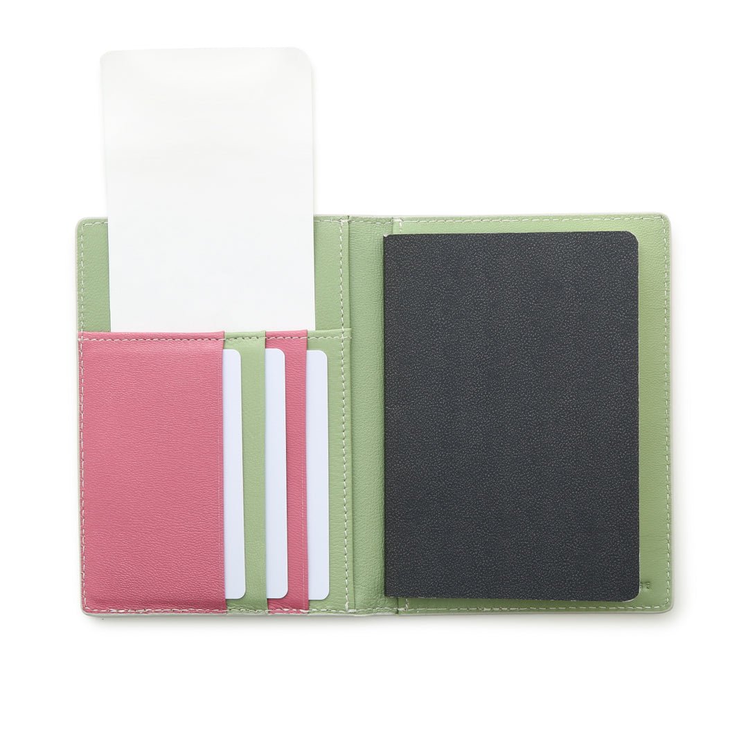 Haru-urara Passport Case - Image 3