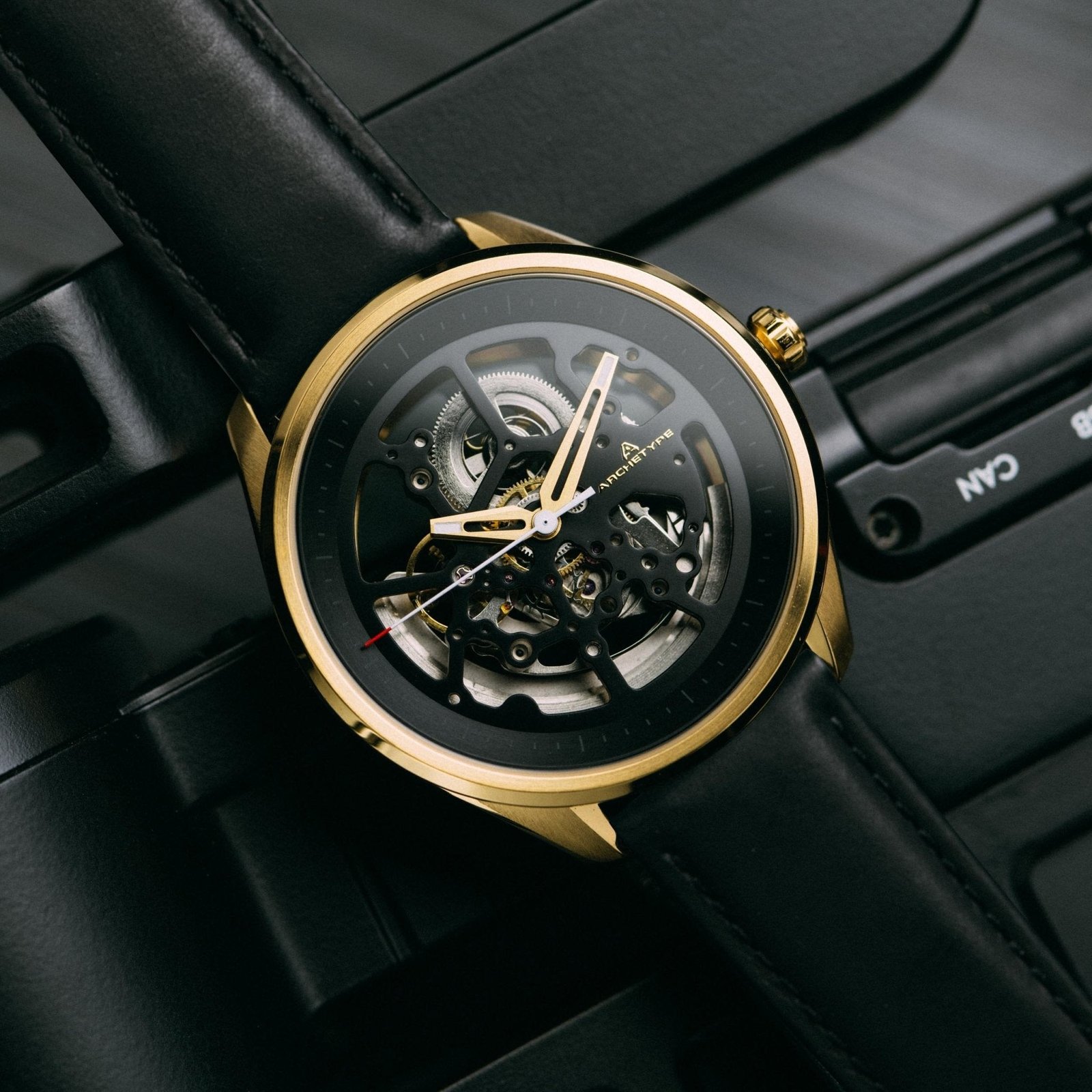 Archetype Nemesis Automatic Gold Black - Image 4