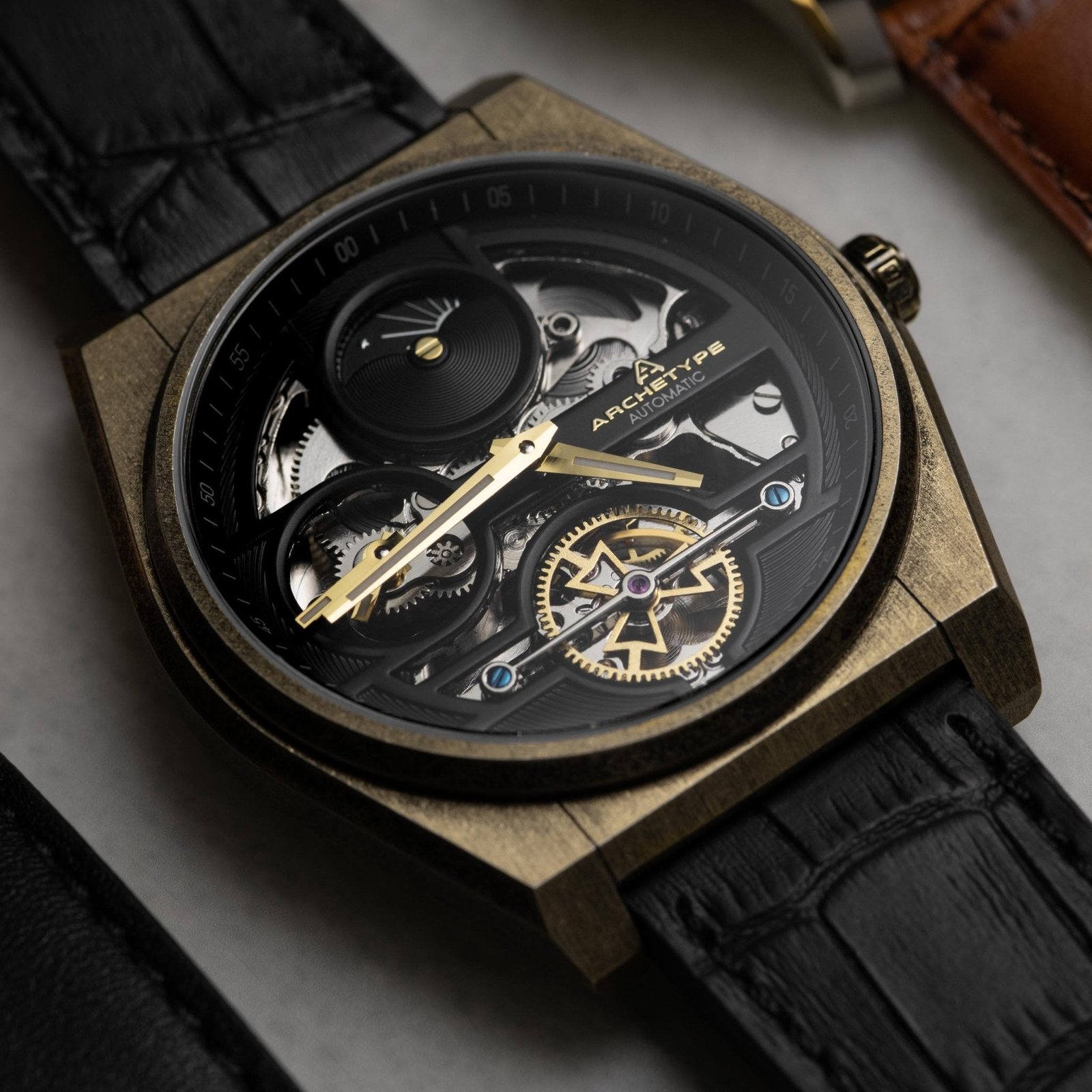 Archetype Rogue Automatic Antique Brass Black - Image 5