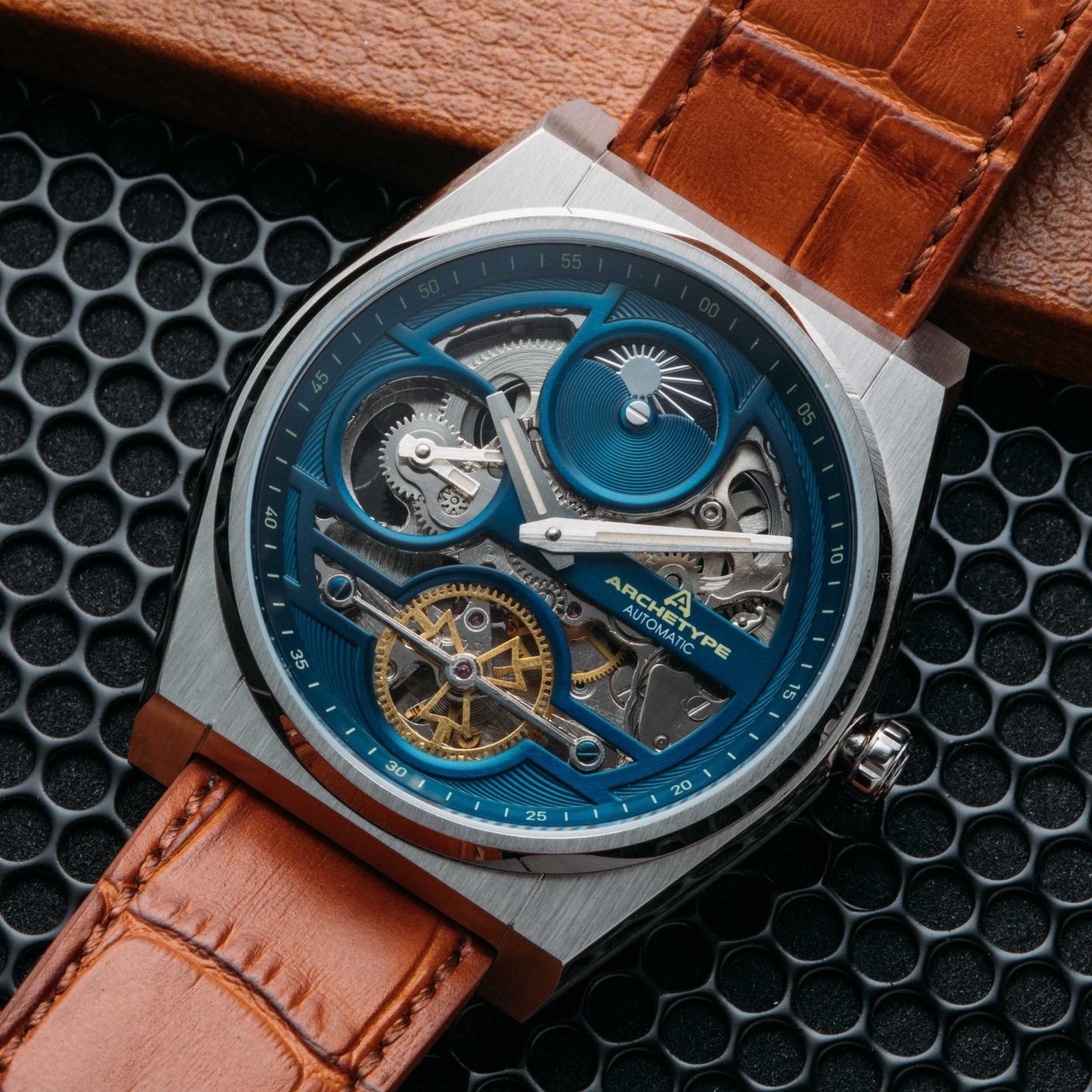 Archetype Rogue Automatic Silver Tan Navy - Image 2