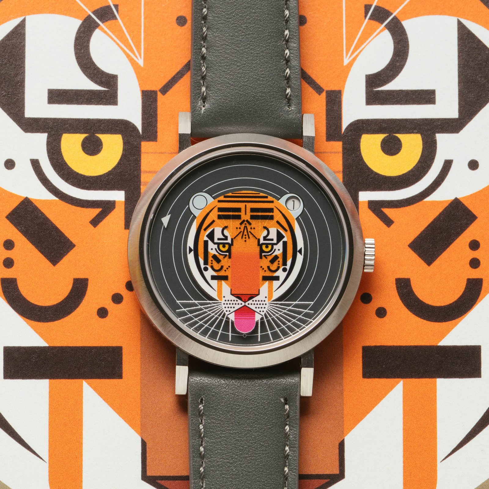 Asterisk x Charley Harper Cool Carnivore Jump Hour Automatic - Image 4